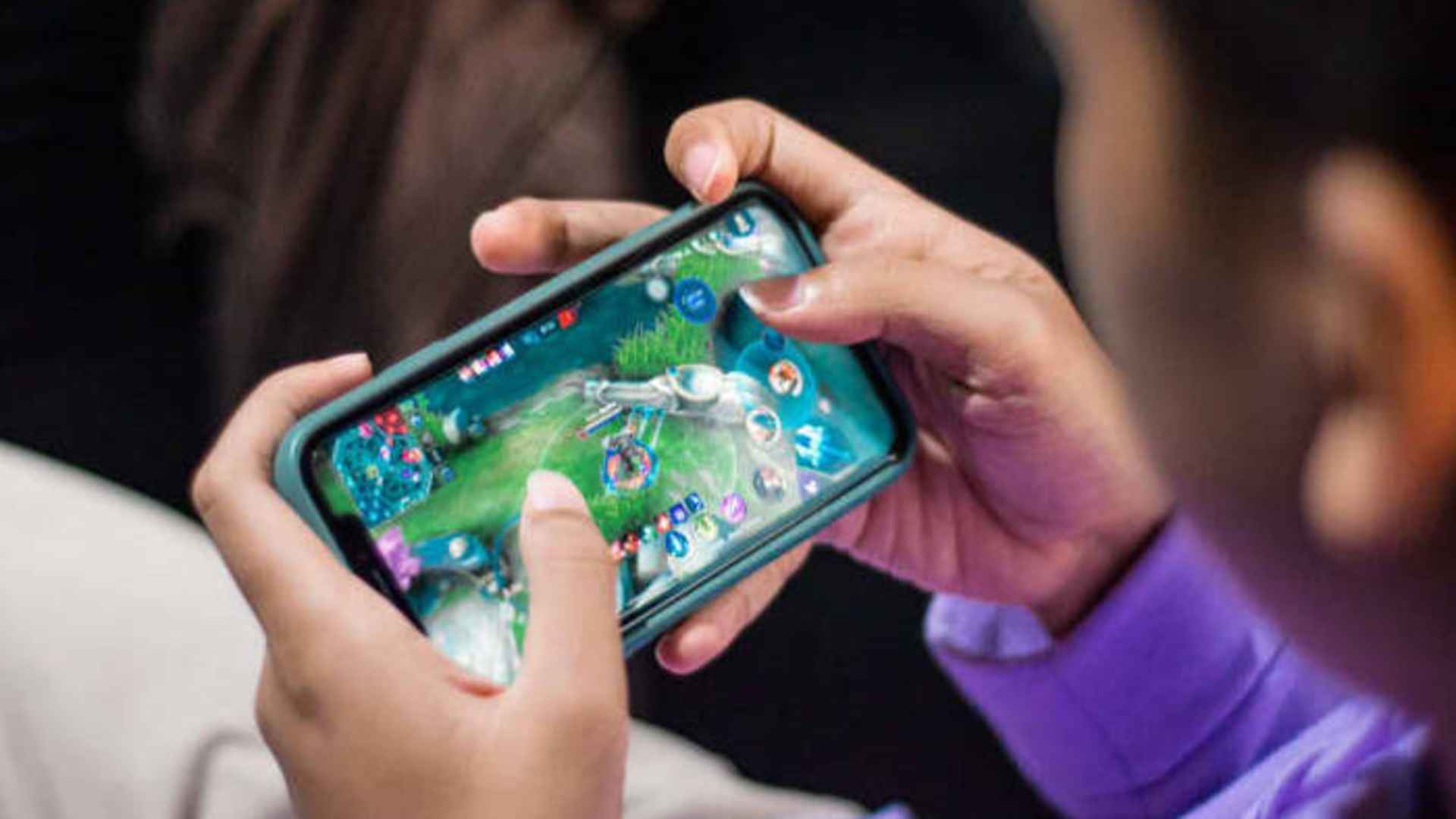 Mobile Games That Build Strong Online Friendships